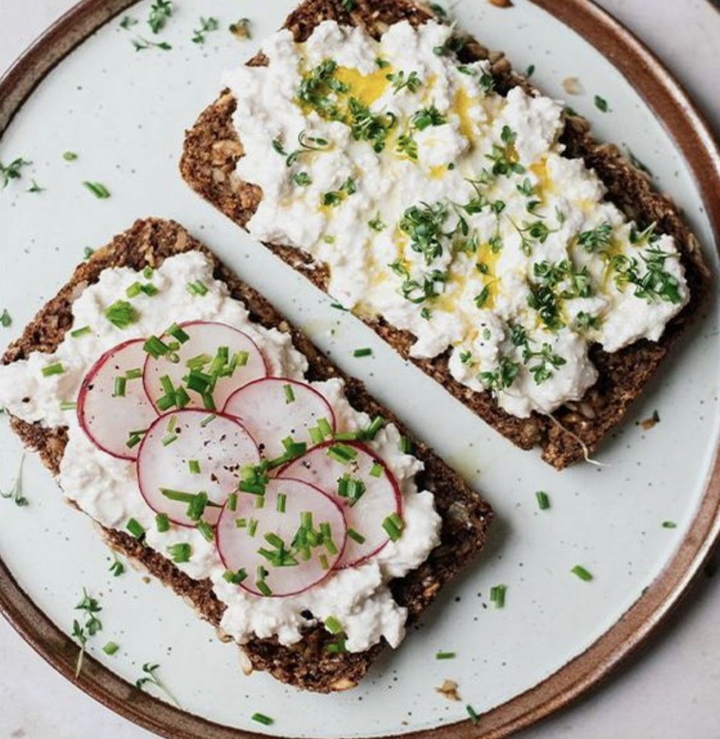 Illustratie bij: Mag je hüttenkäse eten als je zwanger bent?