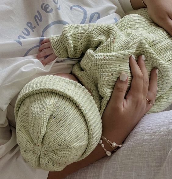 Illustratie bij: Jillian verliest haar zoon omdat ze borstvoeding geeft: ‘Met 1 flesje melk had hij nog geleefd’