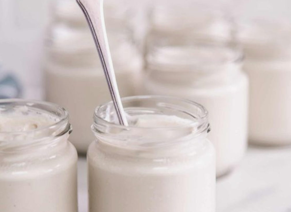 Vanaf welke leeftijd mag je een baby yoghurt geven?