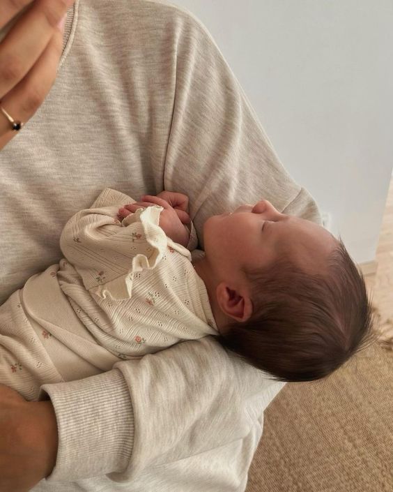 Illustratie bij: Deze 8 babynamen passen perfect bij kinderen die in mei worden geboren