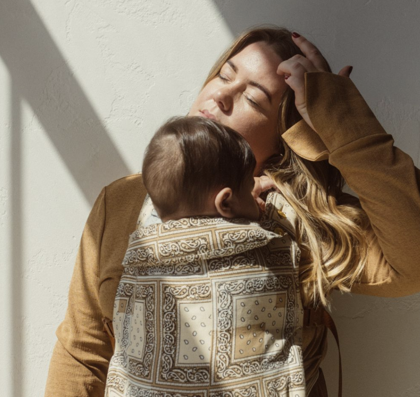 Illustratie bij: ‘Ik neem mijn baby gewoon mee naar mijn werk na mijn verlof, want ik heb nog geen kinderopvang’