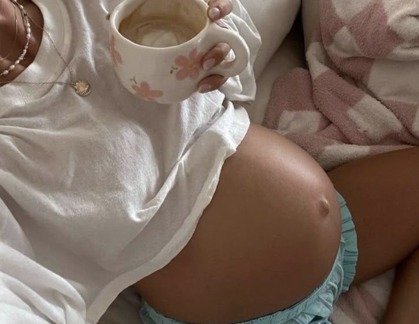 Illustratie bij: Waarom het juist een goed teken is als je baby in je buik de hik heeft