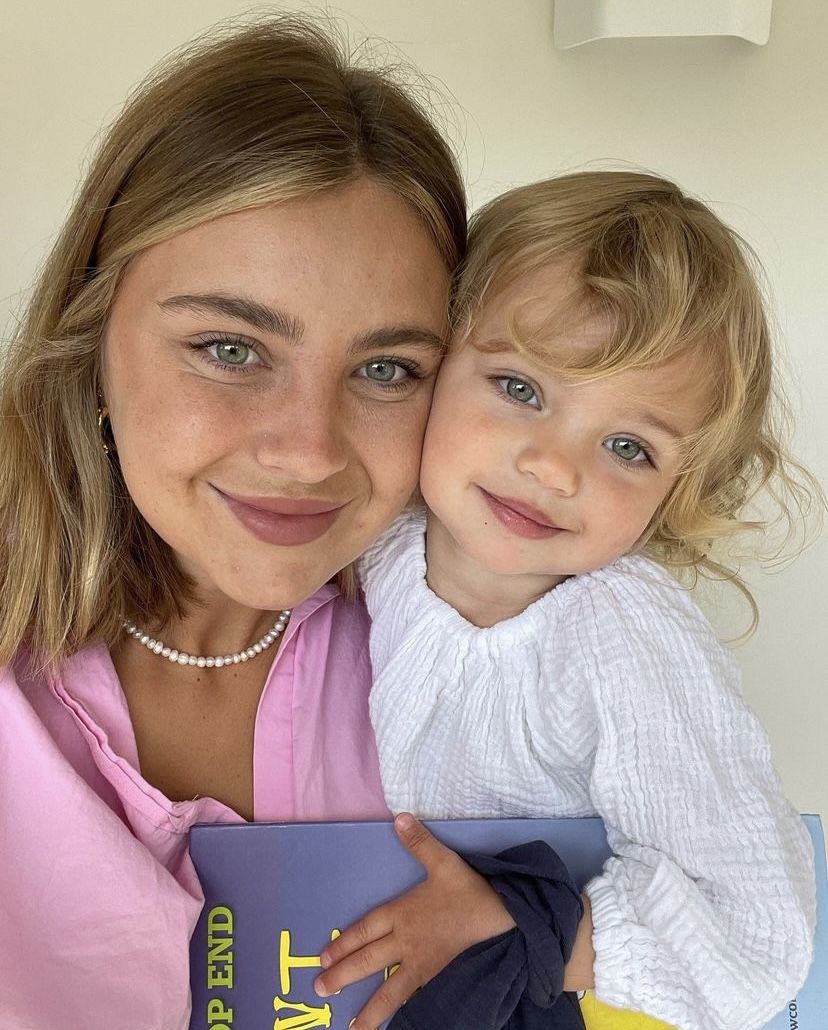 Illustratie bij: Je denkt misschien hip te doen, maar deze zoete meisjesnaam kan later gewoon echt niet’