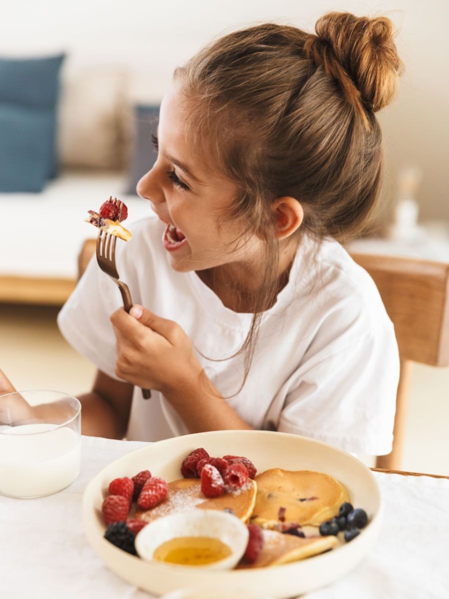 Illustratie bij: Kinderen met deze 4 sterrenbeelden zijn echte uitblinkers in knoeien met eten