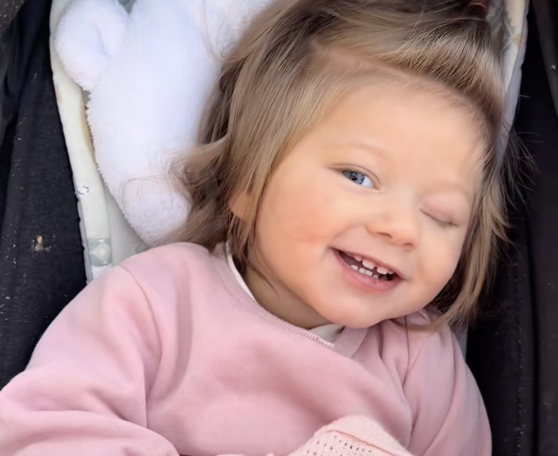 Illustratie bij: Baby Elena is gezond geboren, maar kan na 6 weken plotseling haar ogen niet meer openen
