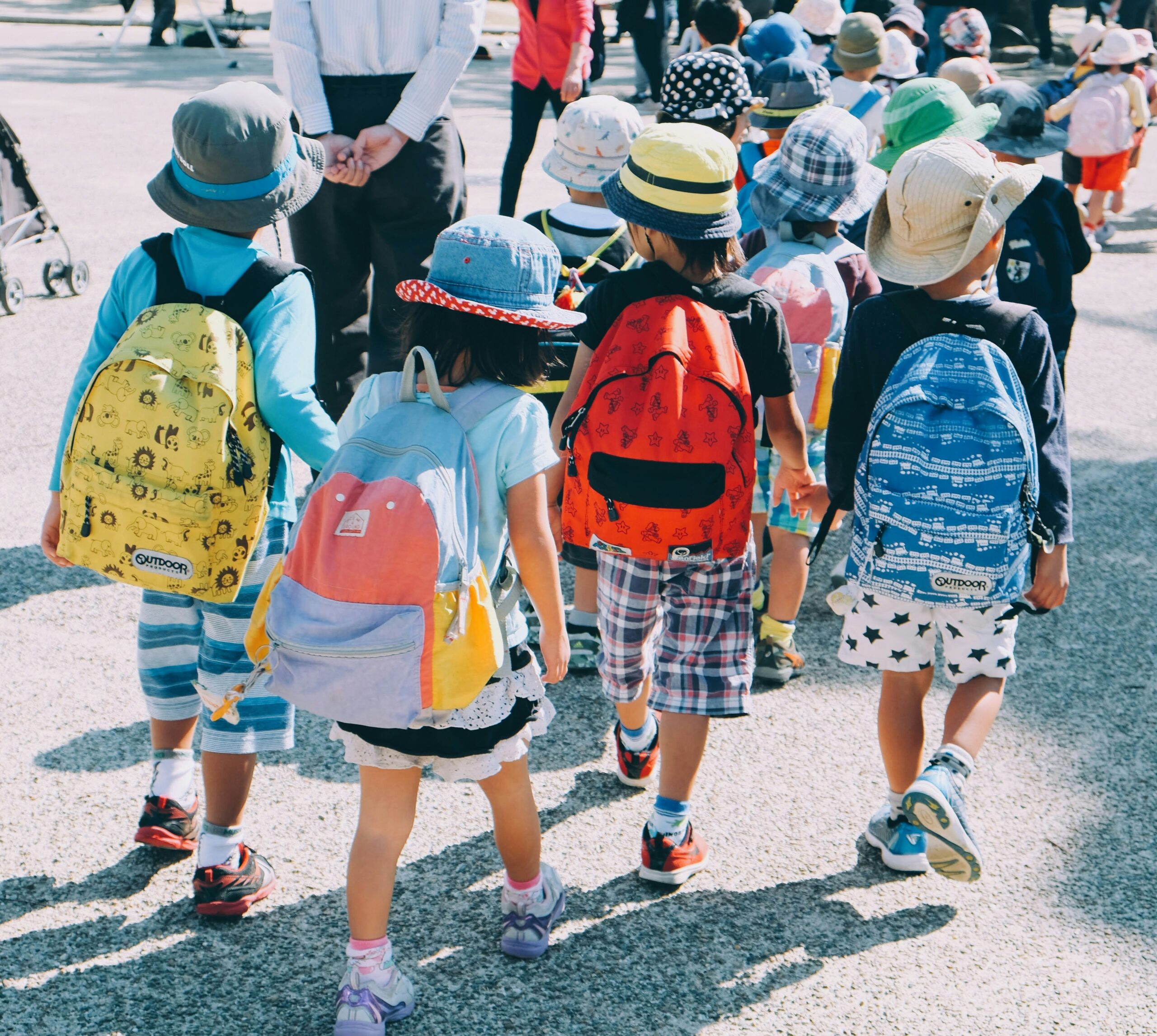 Illustratie bij: Kinderen met deze 3 sterrenbeelden vinden naar school gaan net even wat spannender dan de rest